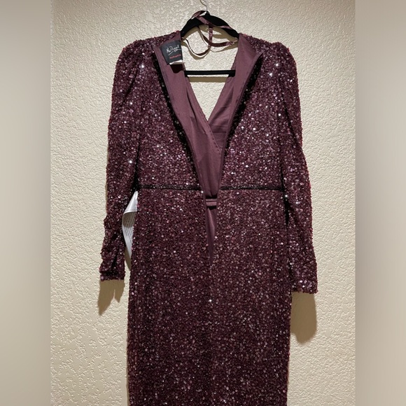 NWOT Mac Duggal Puff Shoulder Sequined Surplice Gown Mahogany Color Size 8 - Picture 7 of 10